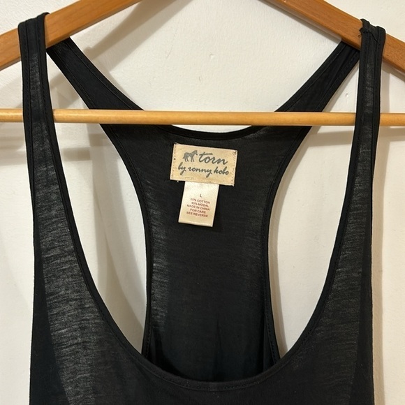 Torn by Ronny Kobo black tank top with copper-colored metallic squares size L - Picture 4 of 8